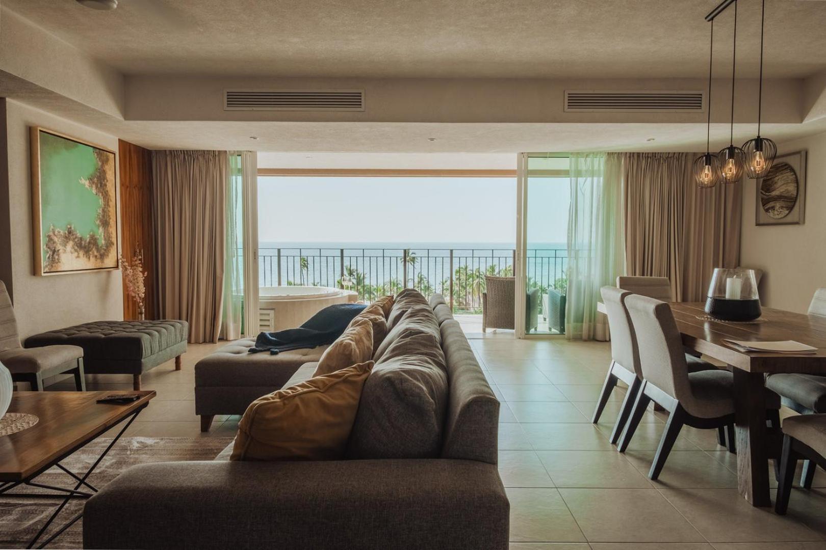 Grand Venetian Beachfront Condos Puerto Vallarta Exteriör bild