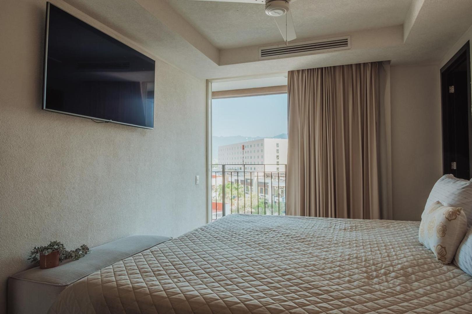 Grand Venetian Beachfront Condos Puerto Vallarta Exteriör bild