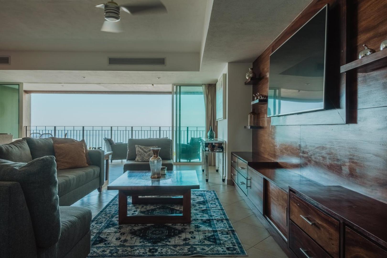 Grand Venetian Beachfront Condos Puerto Vallarta Exteriör bild